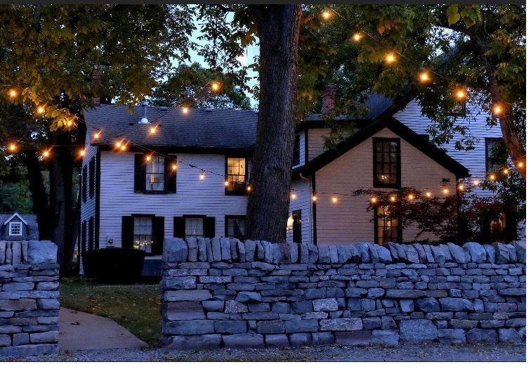 Historic Olde Angel Inn in Niagara-on-the-Lake